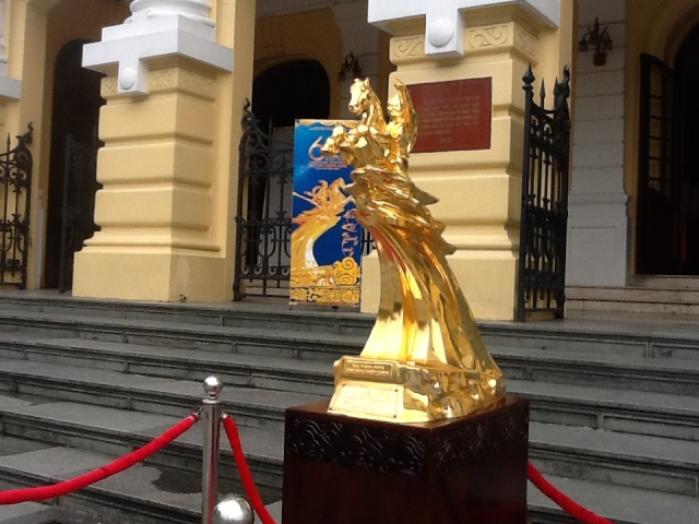 โครงการหล่อรูปปั้นเทพเจ้าย้องในโอกาสรำลึกครบรอบ 60 ปีวันปลดปล่อยกรุงฮานอย